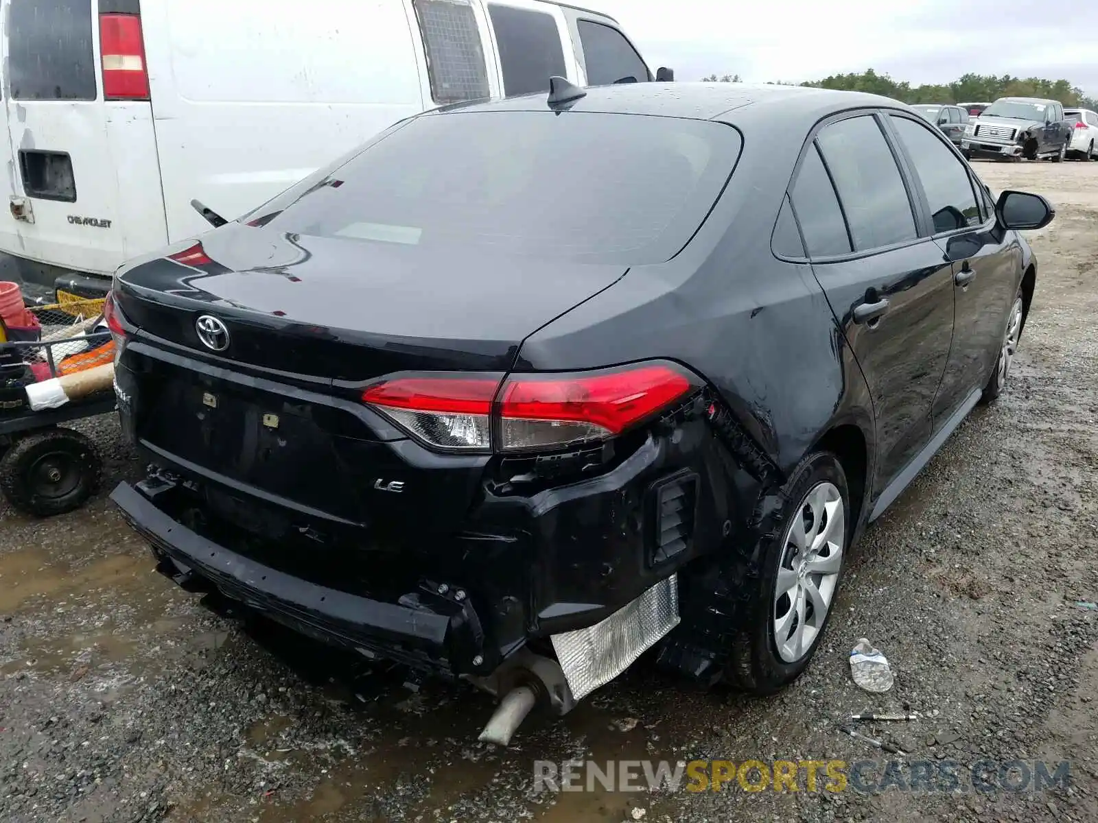 4 Photograph of a damaged car 5YFEPRAE7LP076390 TOYOTA COROLLA 2020