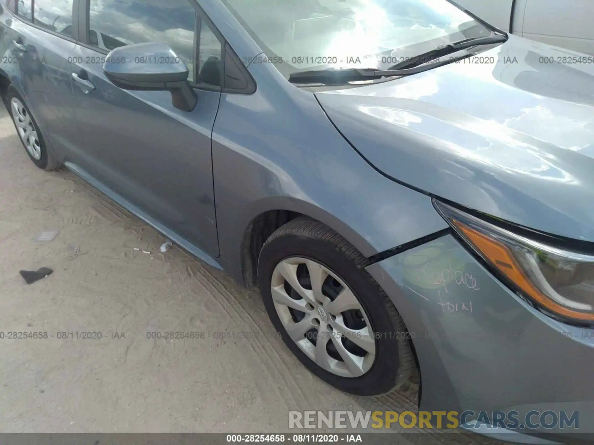 6 Photograph of a damaged car 5YFEPRAE7LP076633 TOYOTA COROLLA 2020