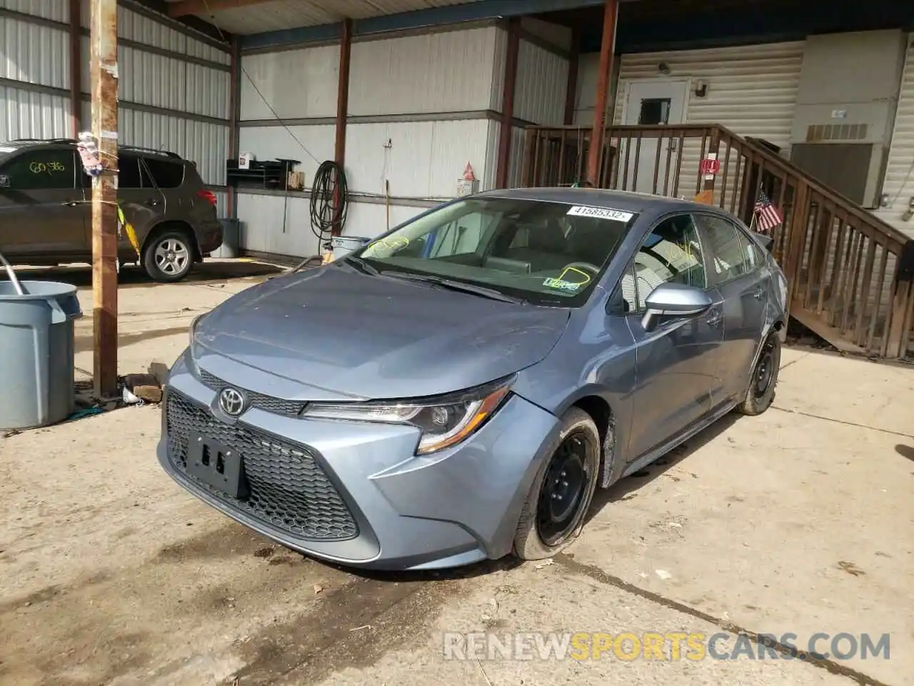 2 Photograph of a damaged car 5YFEPRAE7LP077104 TOYOTA COROLLA 2020