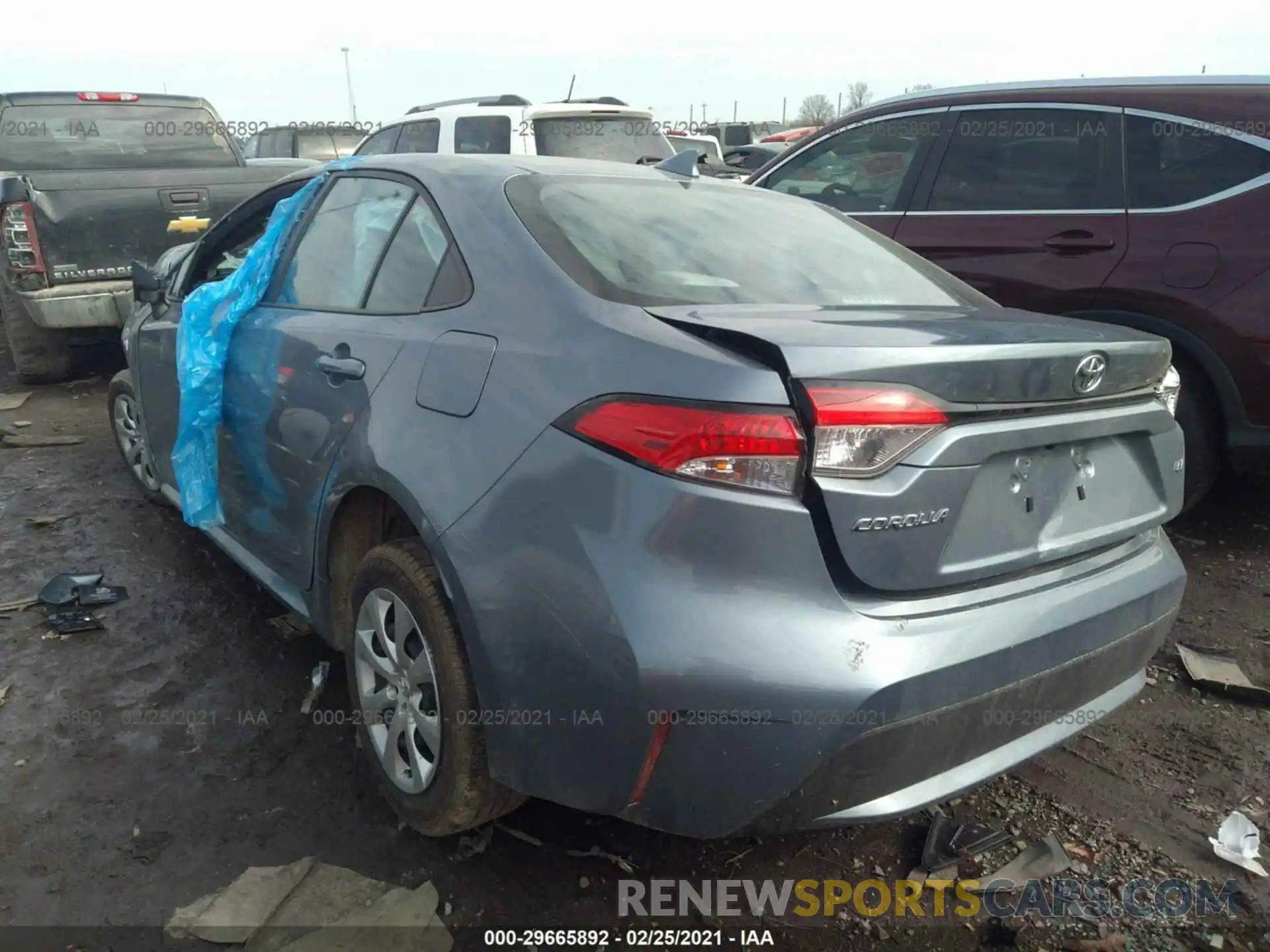 3 Photograph of a damaged car 5YFEPRAE7LP078205 TOYOTA COROLLA 2020