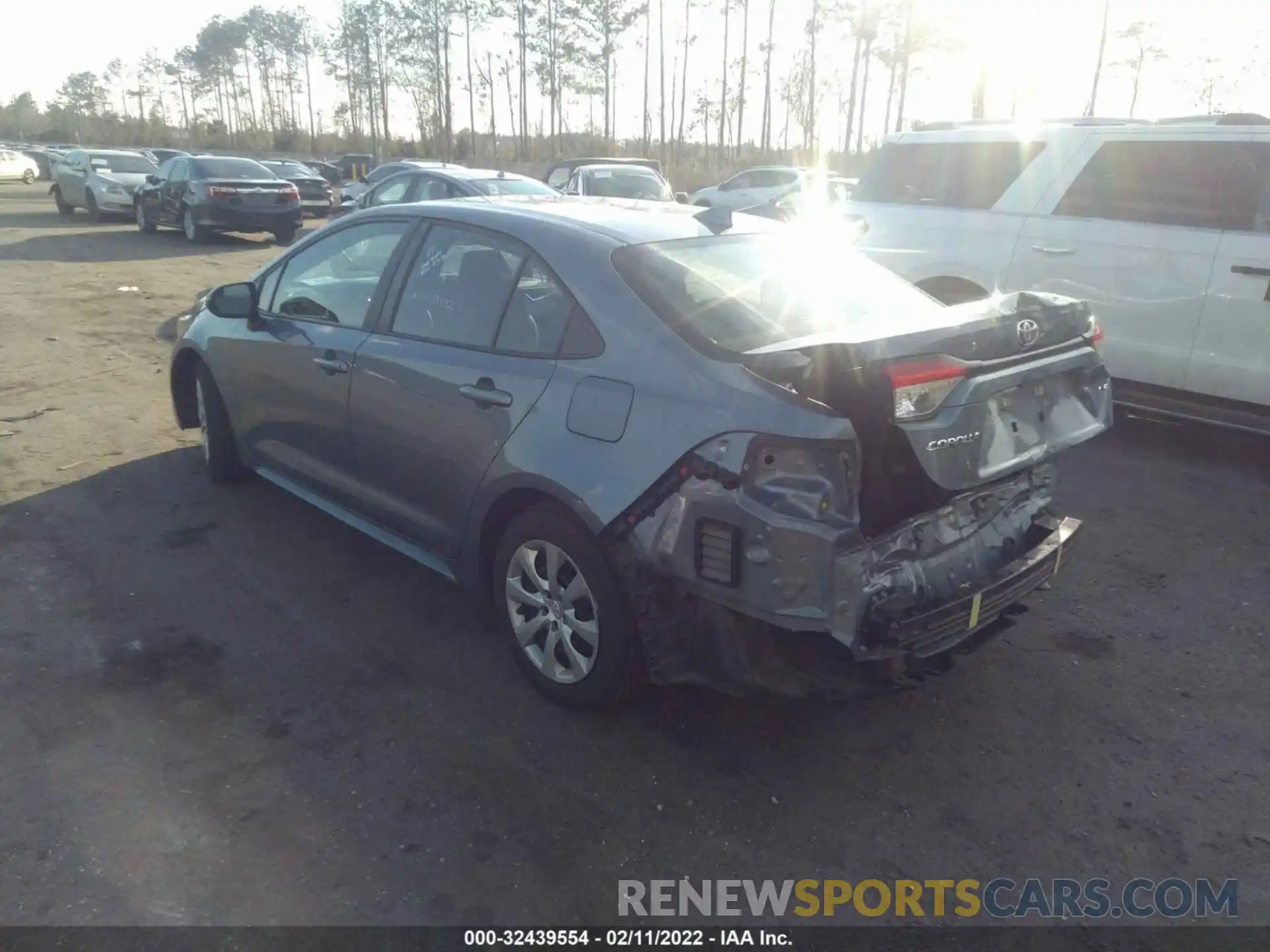 3 Photograph of a damaged car 5YFEPRAE7LP078740 TOYOTA COROLLA 2020