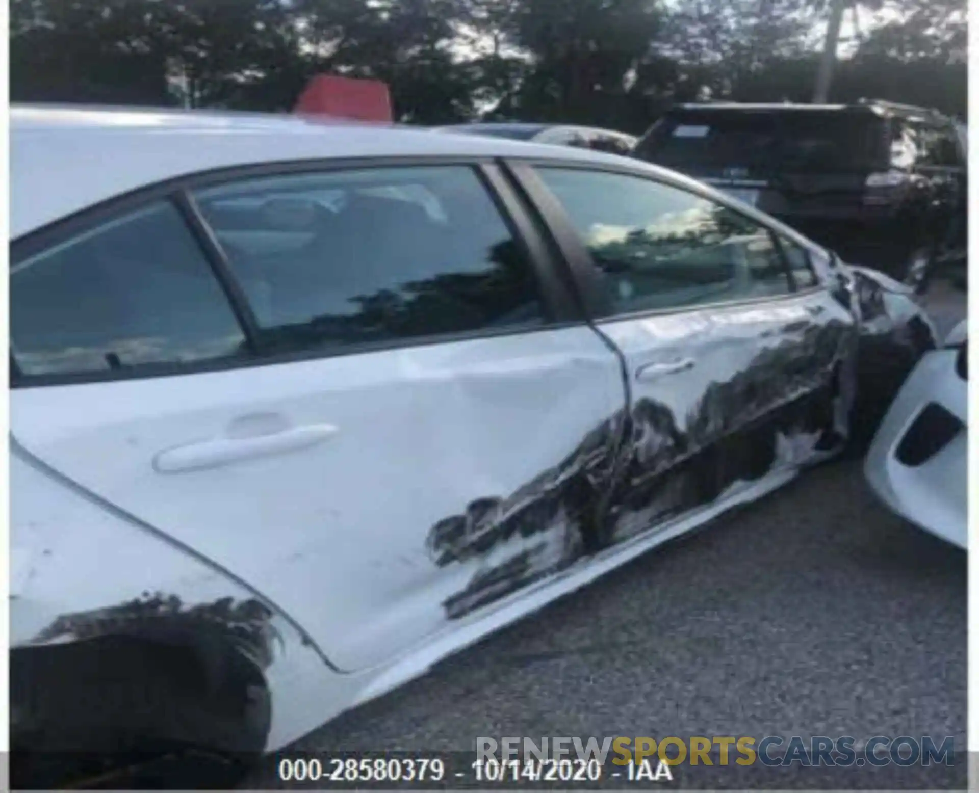 4 Photograph of a damaged car 5YFEPRAE7LP078804 TOYOTA COROLLA 2020