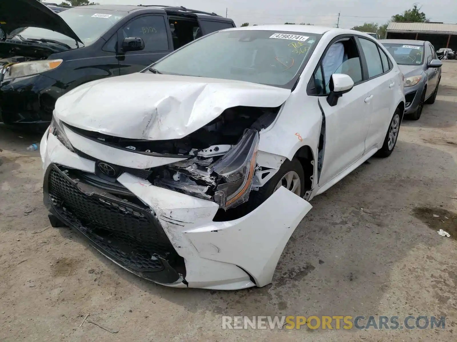 2 Photograph of a damaged car 5YFEPRAE7LP079354 TOYOTA COROLLA 2020