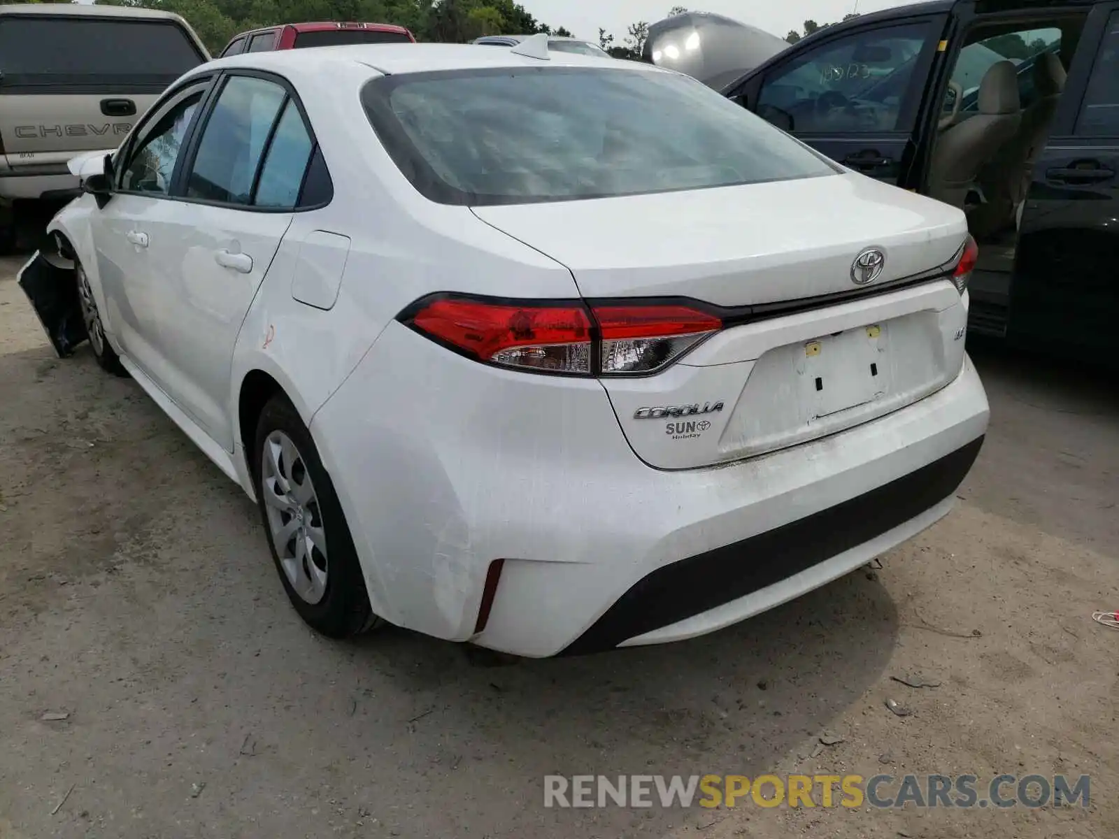 3 Photograph of a damaged car 5YFEPRAE7LP079354 TOYOTA COROLLA 2020