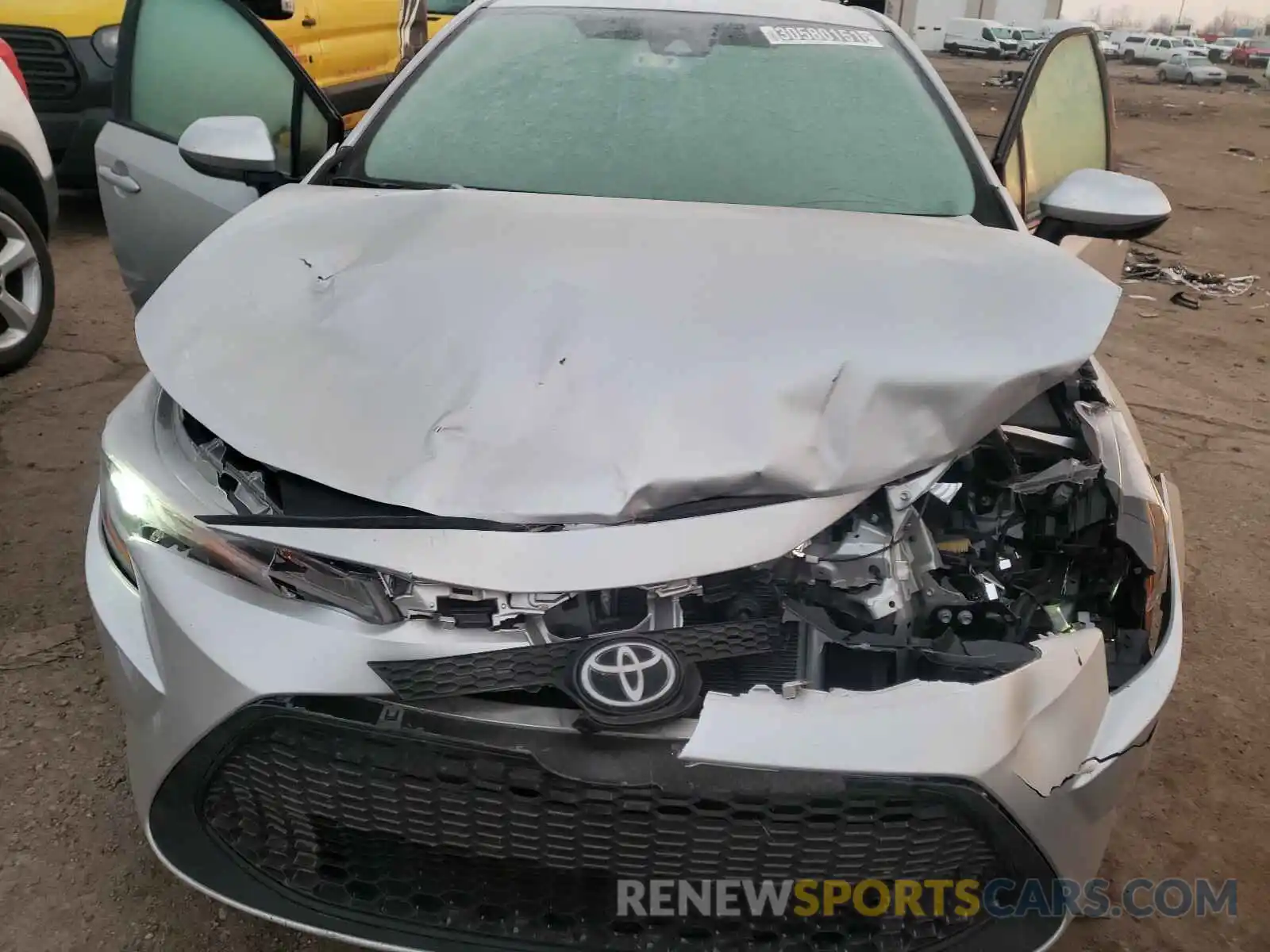 7 Photograph of a damaged car 5YFEPRAE7LP079533 TOYOTA COROLLA 2020