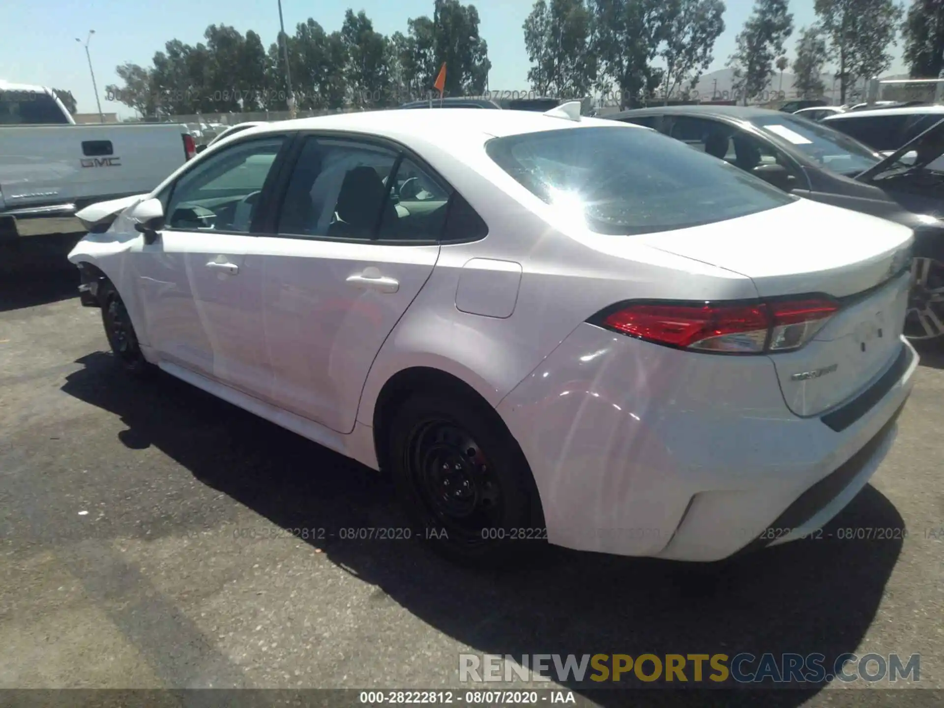 3 Photograph of a damaged car 5YFEPRAE7LP079578 TOYOTA COROLLA 2020