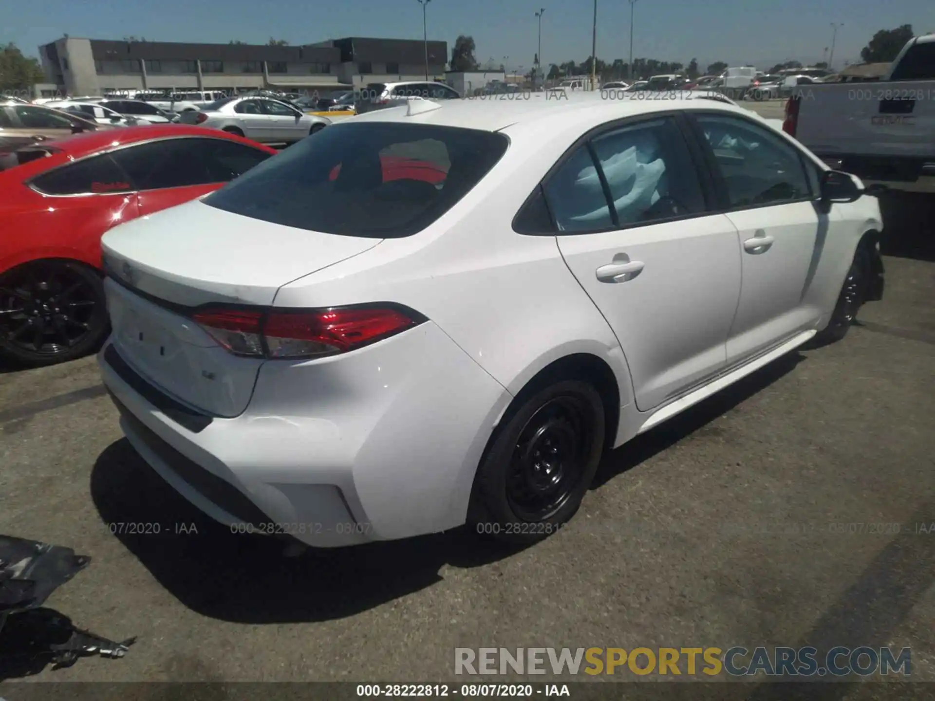 4 Photograph of a damaged car 5YFEPRAE7LP079578 TOYOTA COROLLA 2020