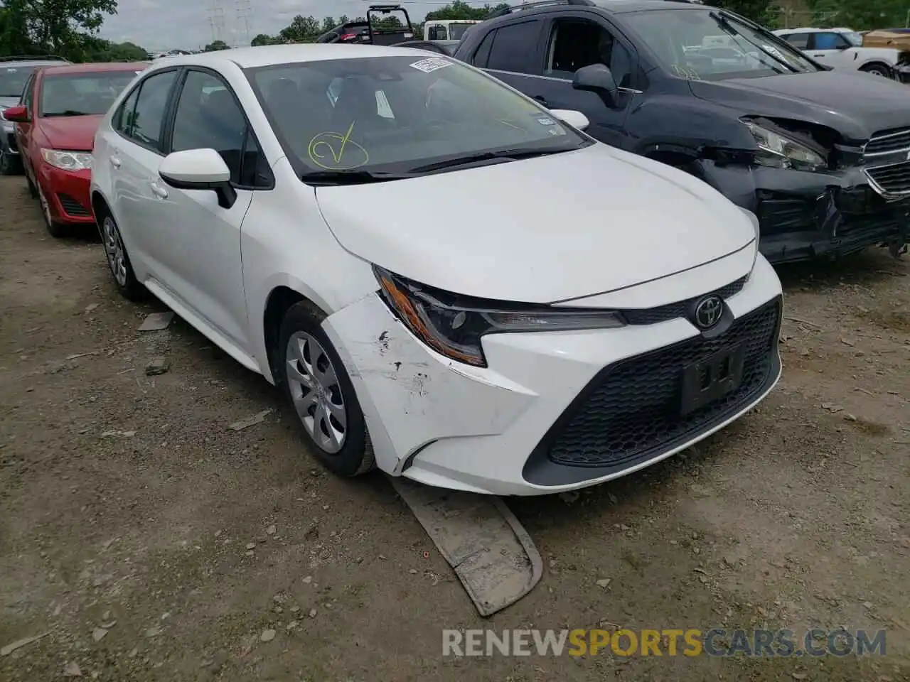 1 Photograph of a damaged car 5YFEPRAE7LP080245 TOYOTA COROLLA 2020