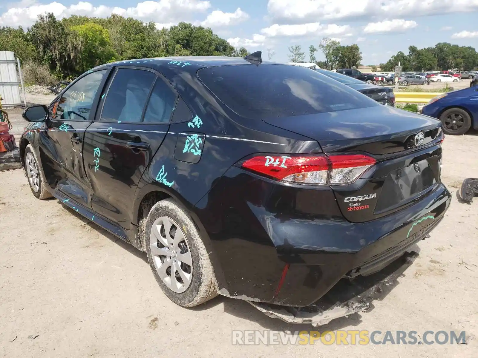 3 Photograph of a damaged car 5YFEPRAE7LP080553 TOYOTA COROLLA 2020