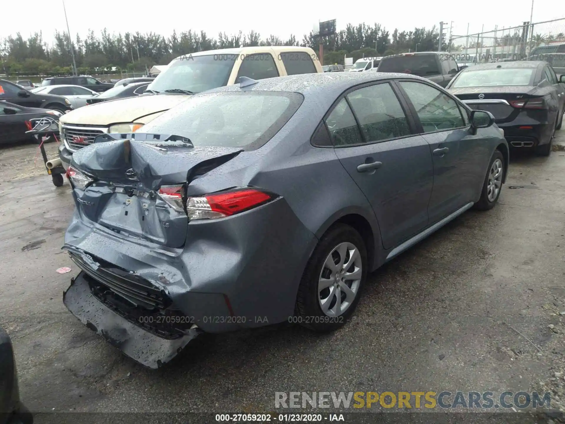 4 Photograph of a damaged car 5YFEPRAE7LP081475 TOYOTA COROLLA 2020