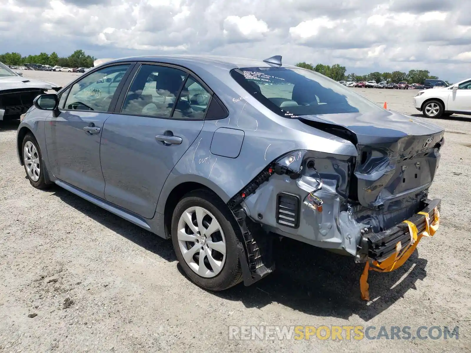 3 Photograph of a damaged car 5YFEPRAE7LP082206 TOYOTA COROLLA 2020