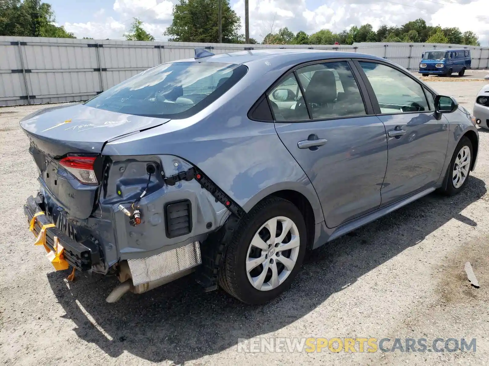 4 Photograph of a damaged car 5YFEPRAE7LP082206 TOYOTA COROLLA 2020