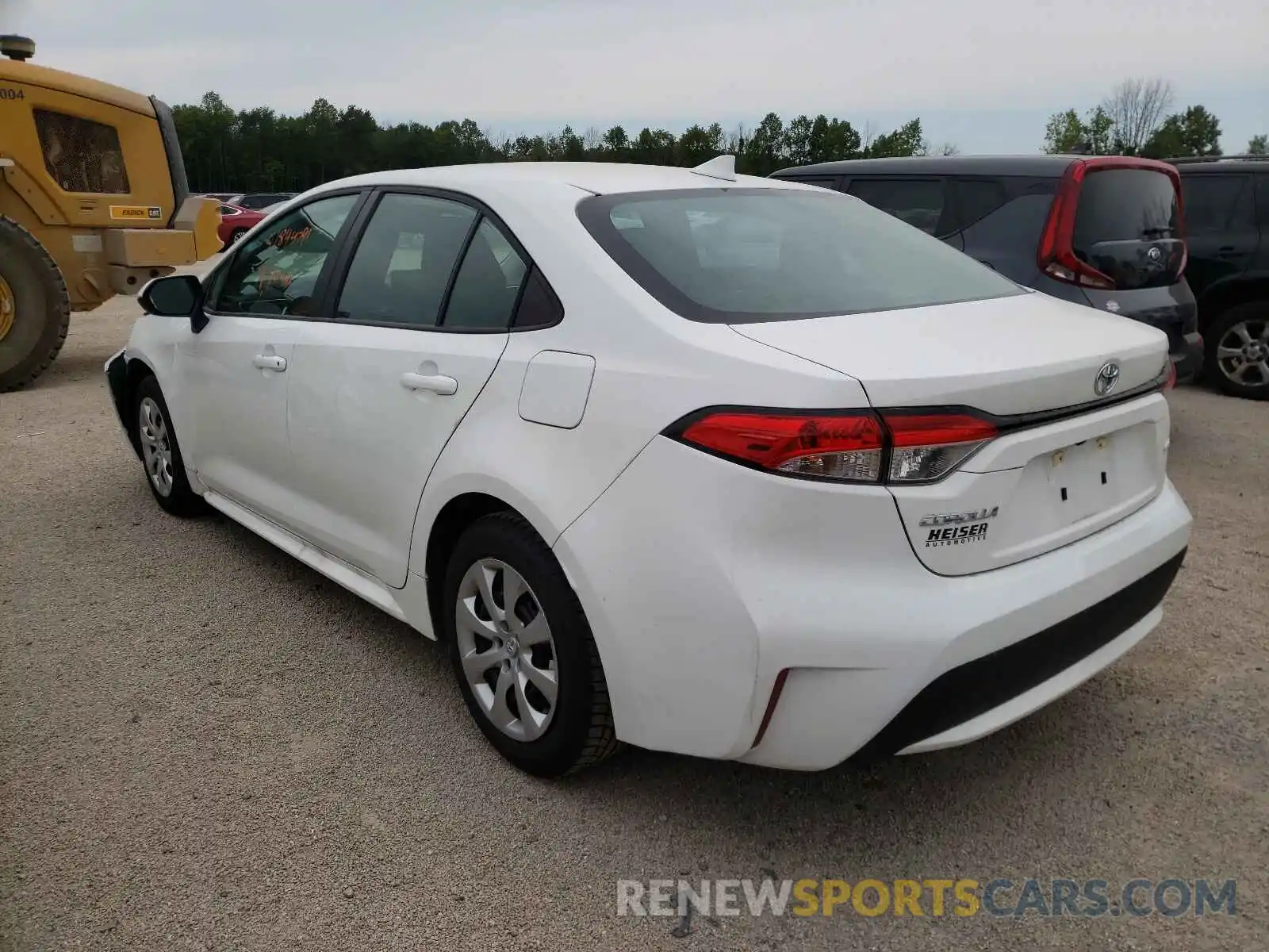 3 Photograph of a damaged car 5YFEPRAE7LP082755 TOYOTA COROLLA 2020