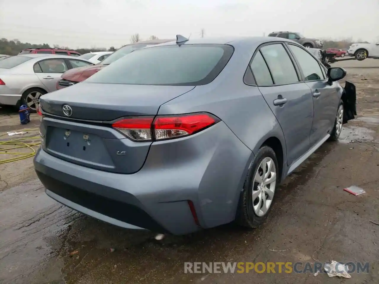 4 Photograph of a damaged car 5YFEPRAE7LP083677 TOYOTA COROLLA 2020