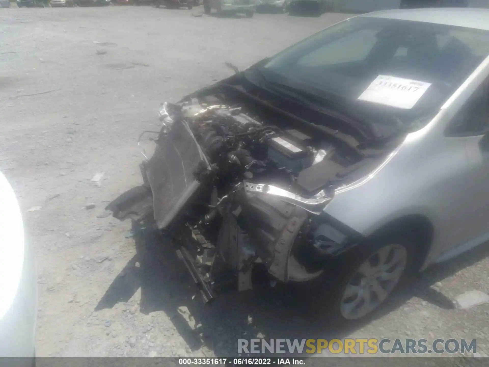 6 Photograph of a damaged car 5YFEPRAE7LP084456 TOYOTA COROLLA 2020