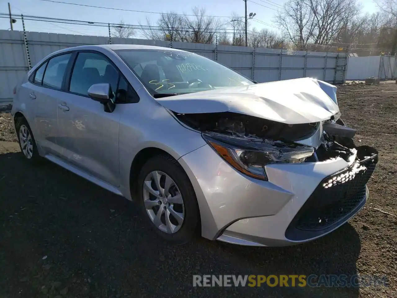 1 Photograph of a damaged car 5YFEPRAE7LP087681 TOYOTA COROLLA 2020