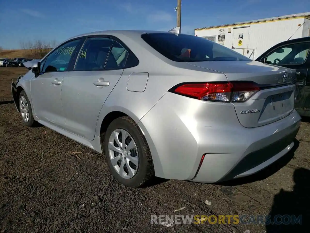 3 Photograph of a damaged car 5YFEPRAE7LP087681 TOYOTA COROLLA 2020