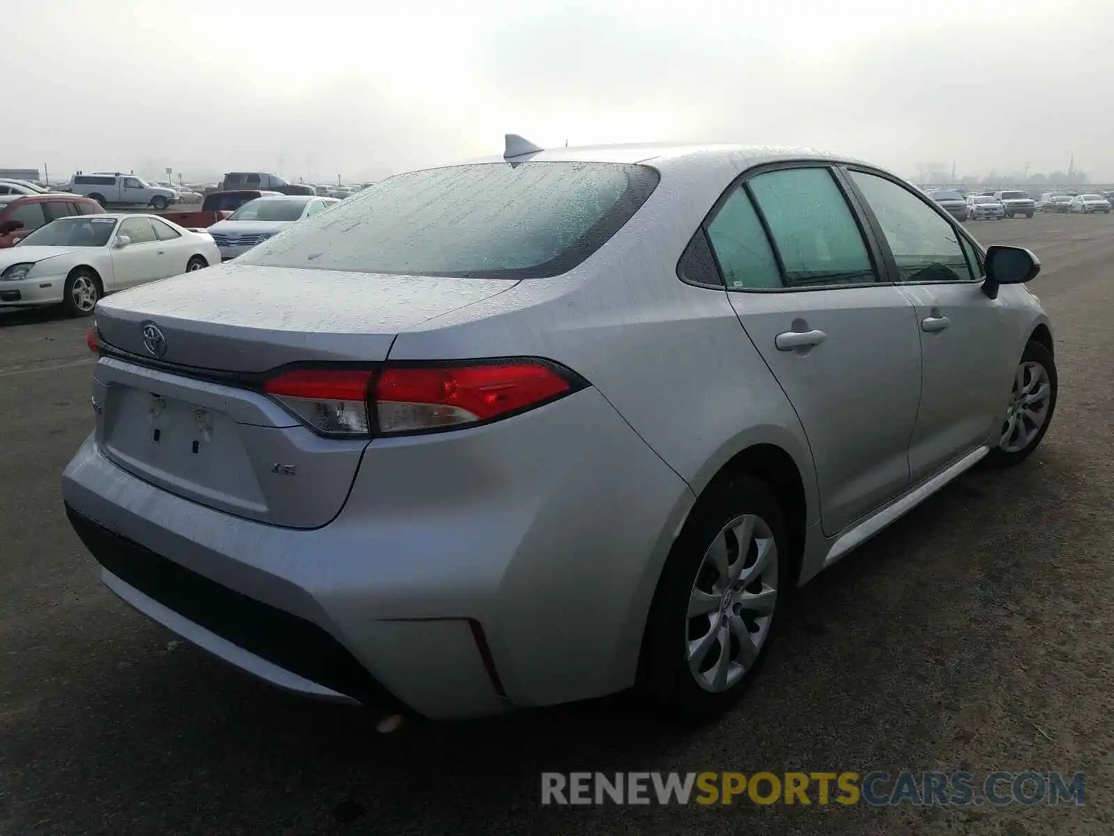 4 Photograph of a damaged car 5YFEPRAE7LP087955 TOYOTA COROLLA 2020