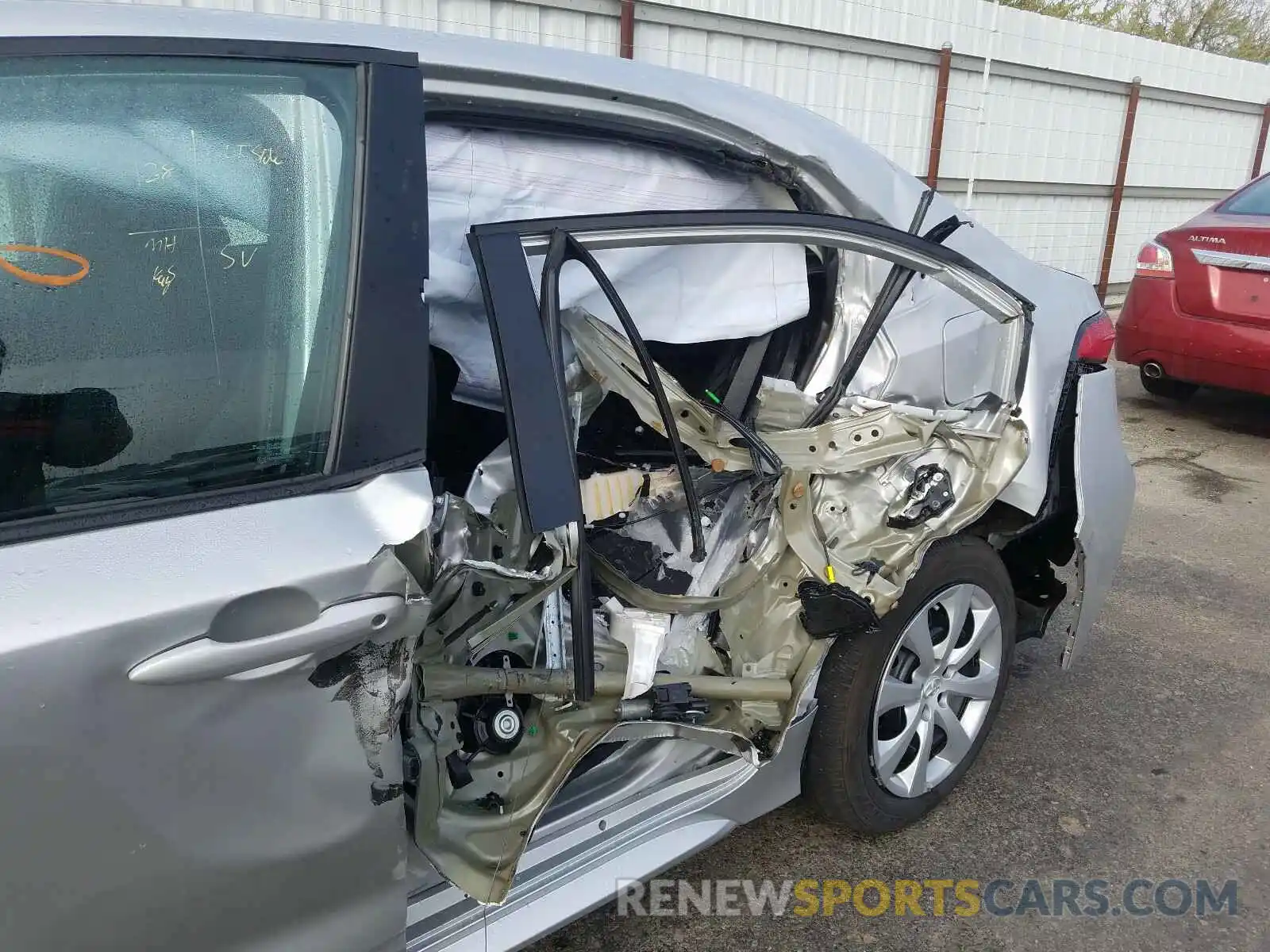 9 Photograph of a damaged car 5YFEPRAE7LP087955 TOYOTA COROLLA 2020