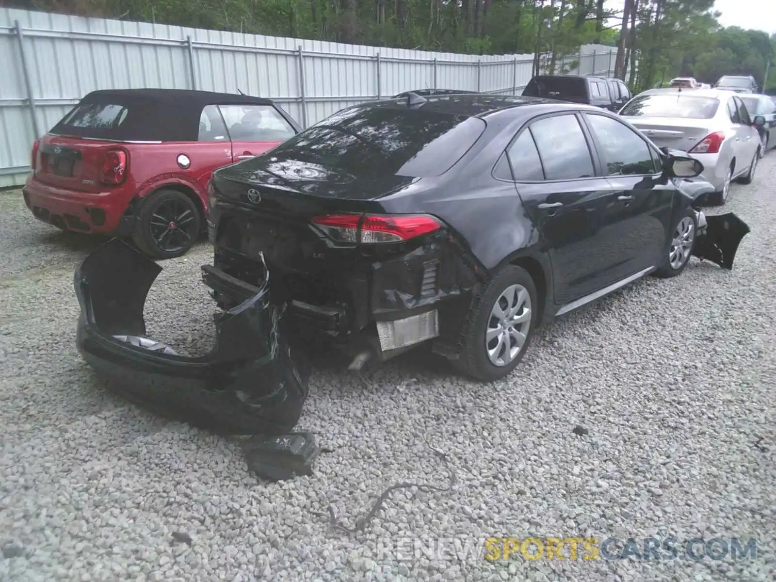 4 Photograph of a damaged car 5YFEPRAE7LP088555 TOYOTA COROLLA 2020