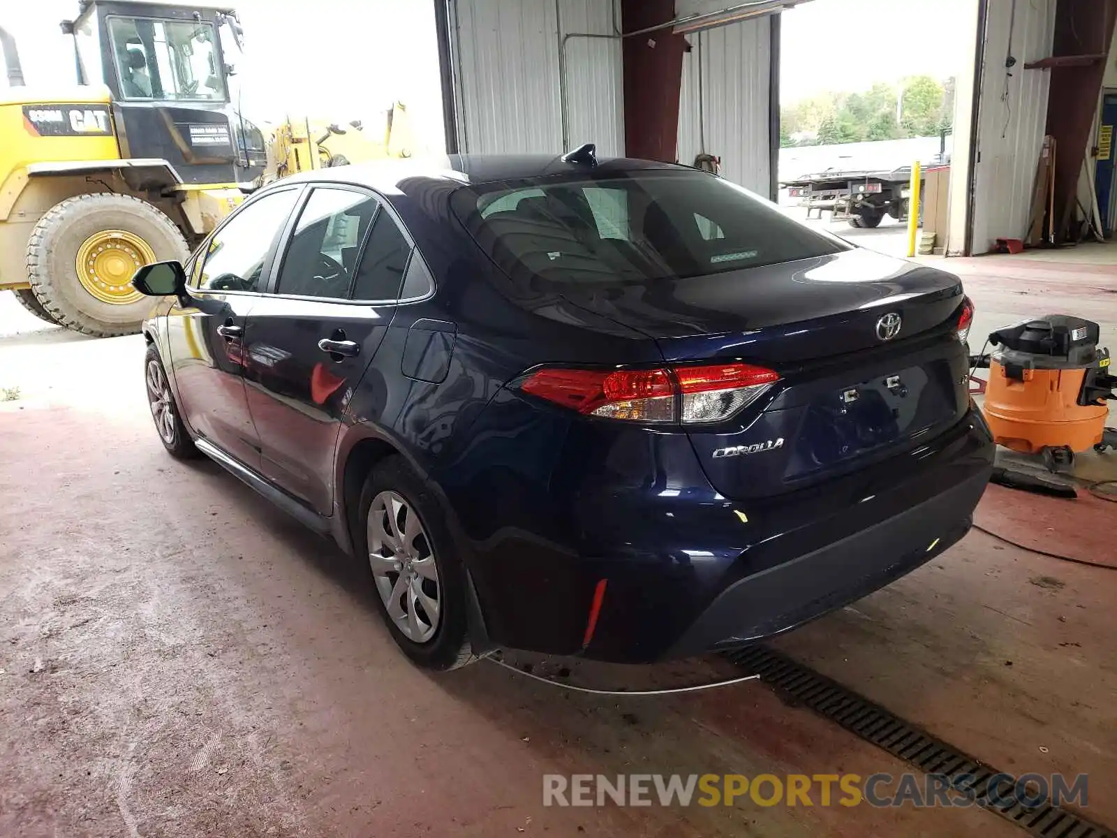 3 Photograph of a damaged car 5YFEPRAE7LP089902 TOYOTA COROLLA 2020