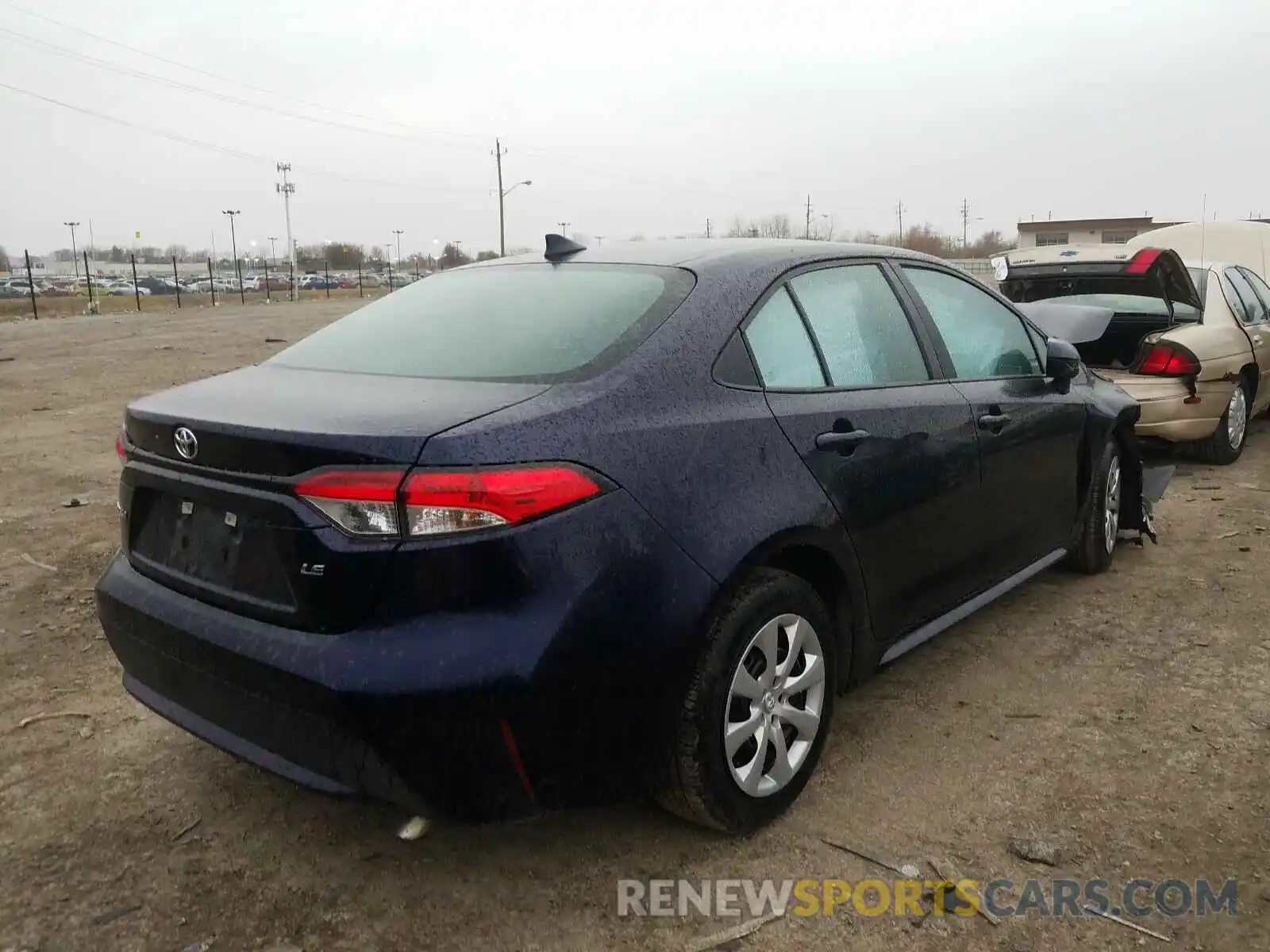 4 Photograph of a damaged car 5YFEPRAE7LP090032 TOYOTA COROLLA 2020