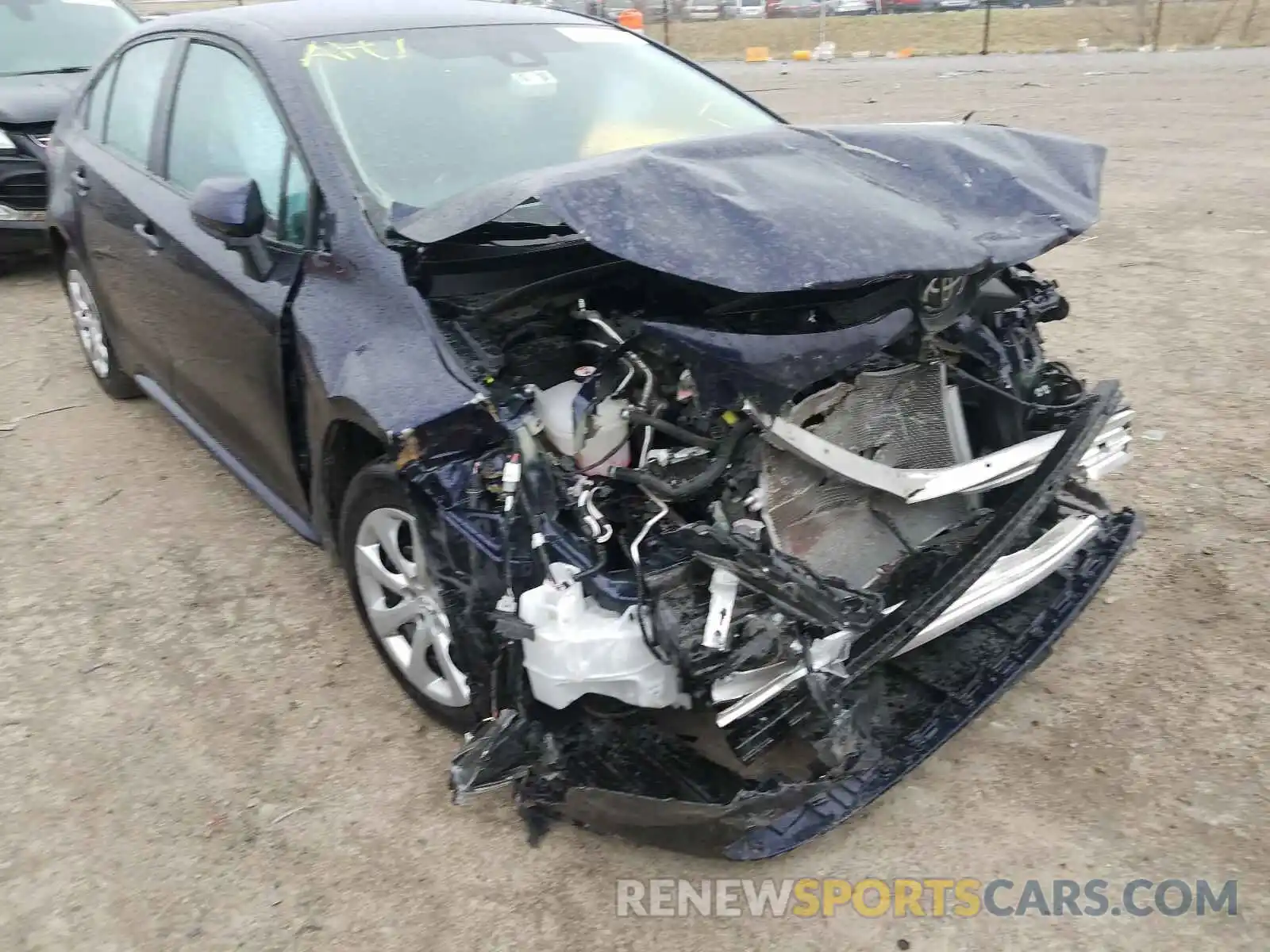 9 Photograph of a damaged car 5YFEPRAE7LP090032 TOYOTA COROLLA 2020