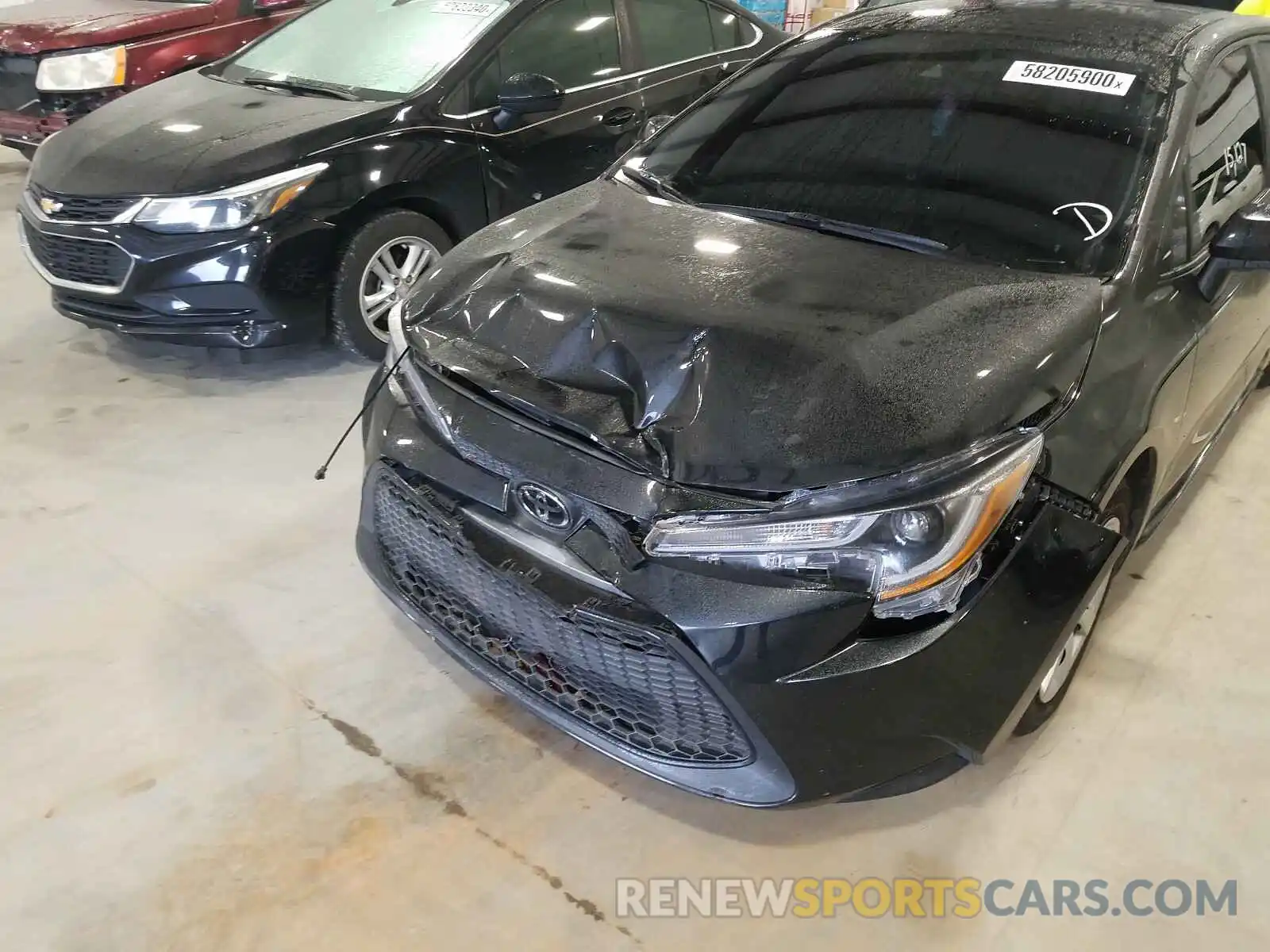 9 Photograph of a damaged car 5YFEPRAE7LP091522 TOYOTA COROLLA 2020