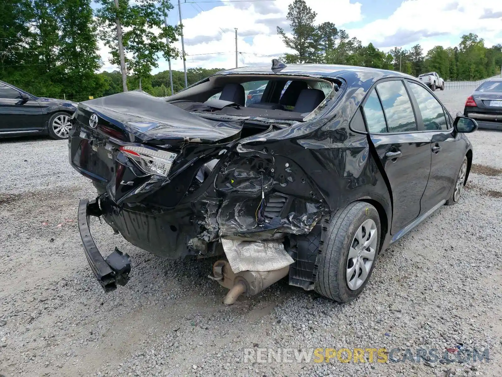 4 Photograph of a damaged car 5YFEPRAE7LP091794 TOYOTA COROLLA 2020