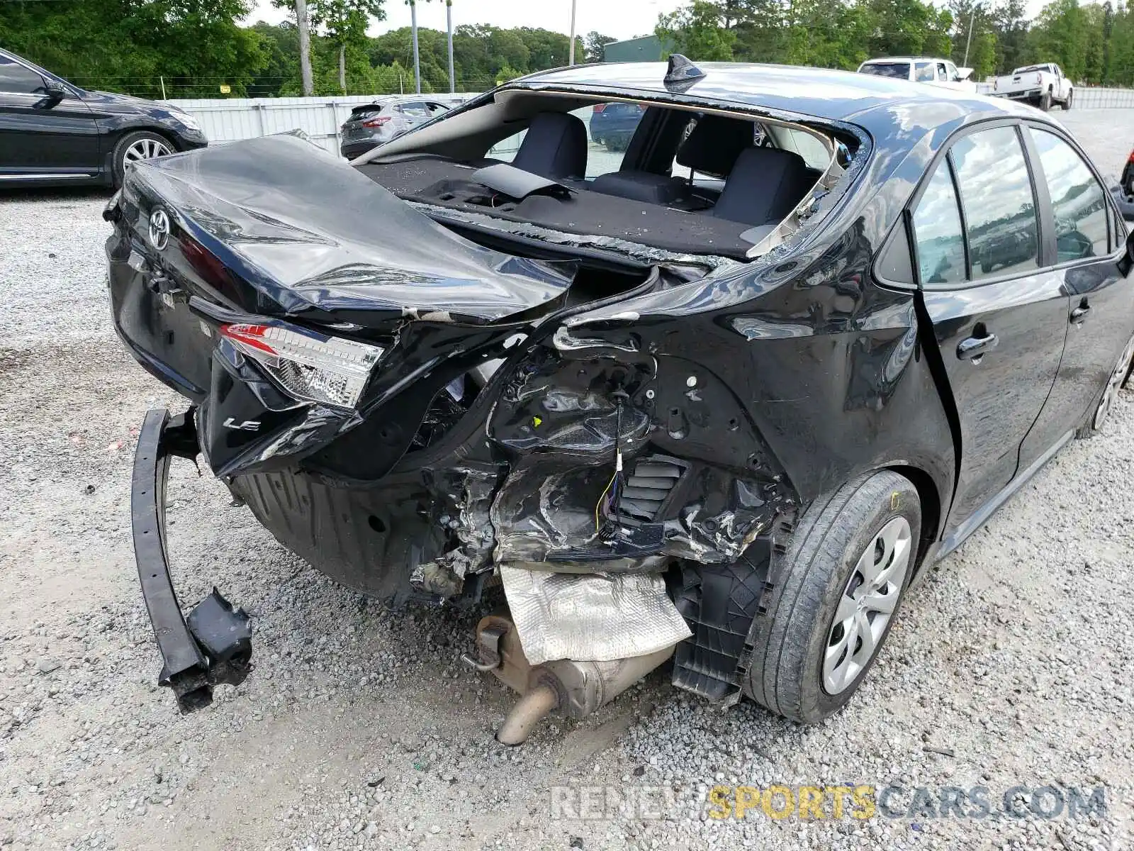 9 Photograph of a damaged car 5YFEPRAE7LP091794 TOYOTA COROLLA 2020