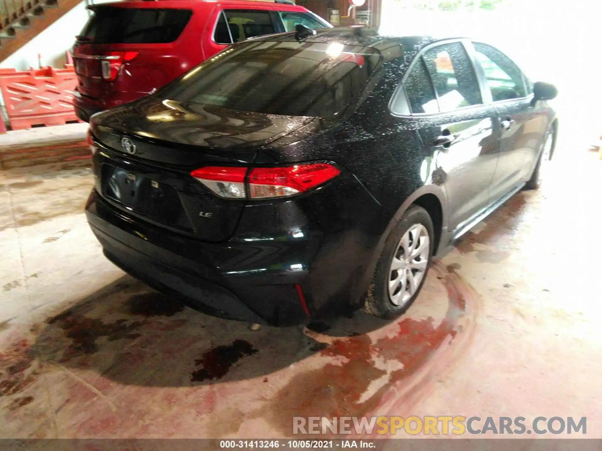 4 Photograph of a damaged car 5YFEPRAE7LP091889 TOYOTA COROLLA 2020