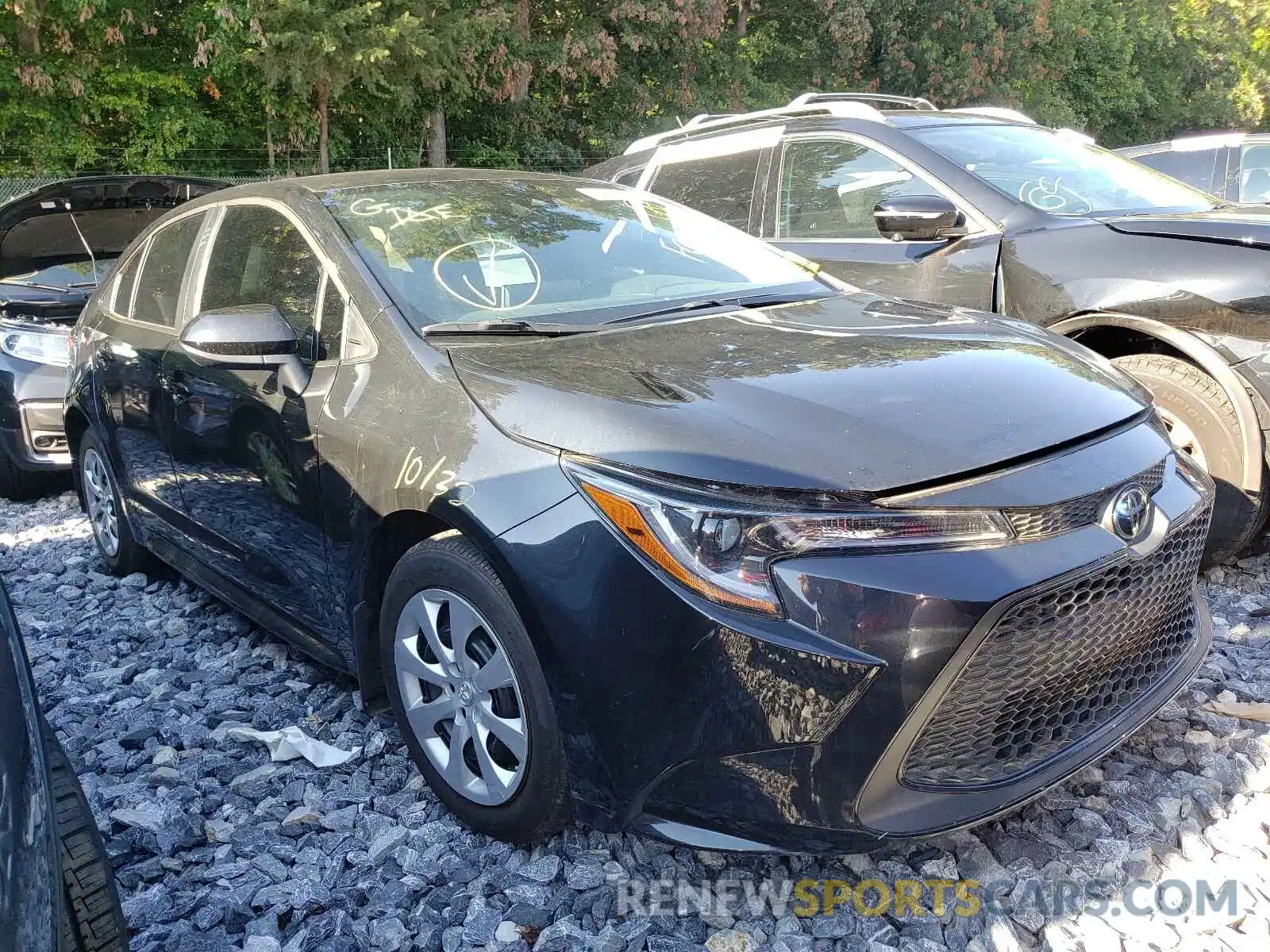 1 Photograph of a damaged car 5YFEPRAE7LP093805 TOYOTA COROLLA 2020