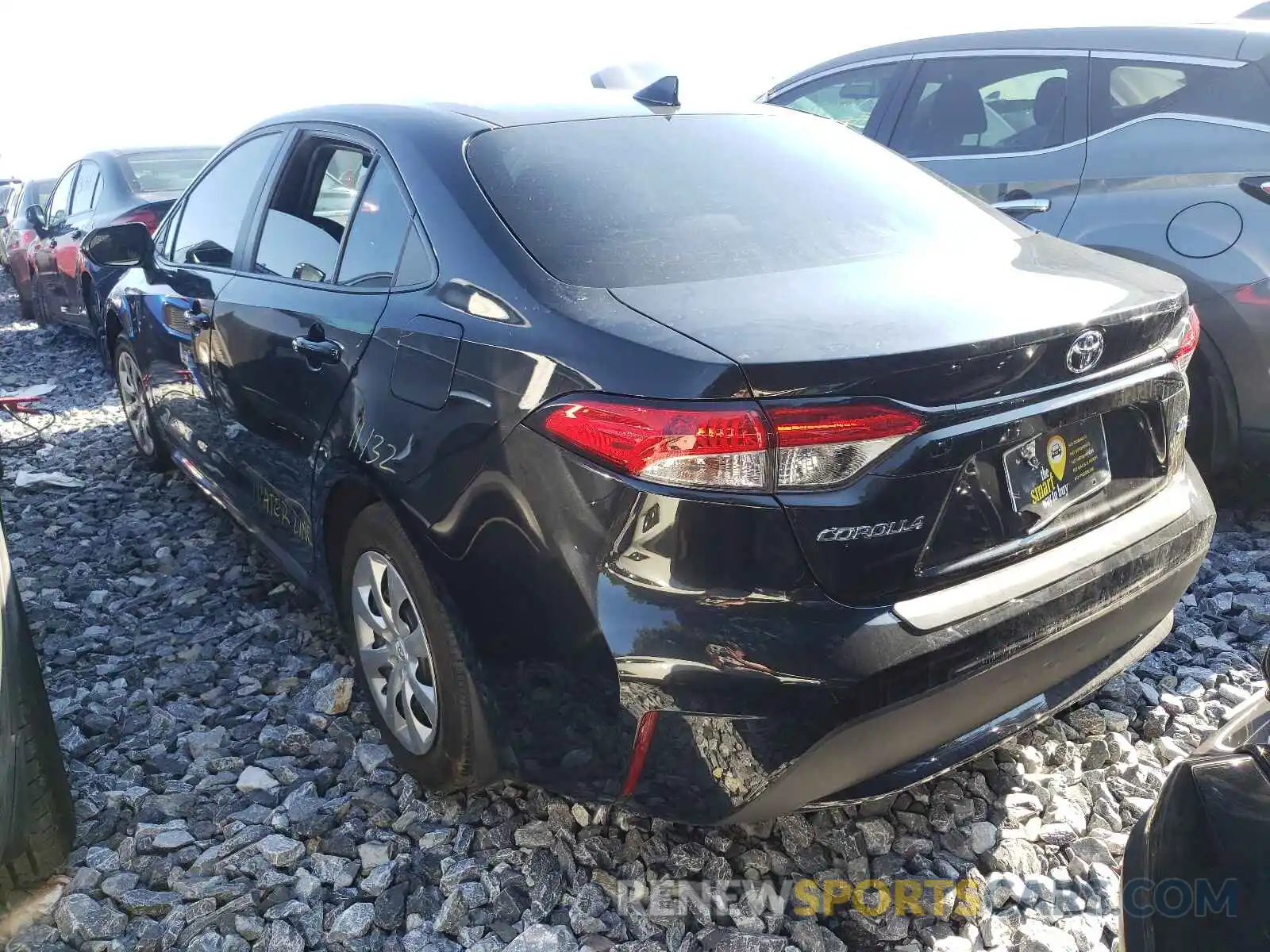 3 Photograph of a damaged car 5YFEPRAE7LP093805 TOYOTA COROLLA 2020