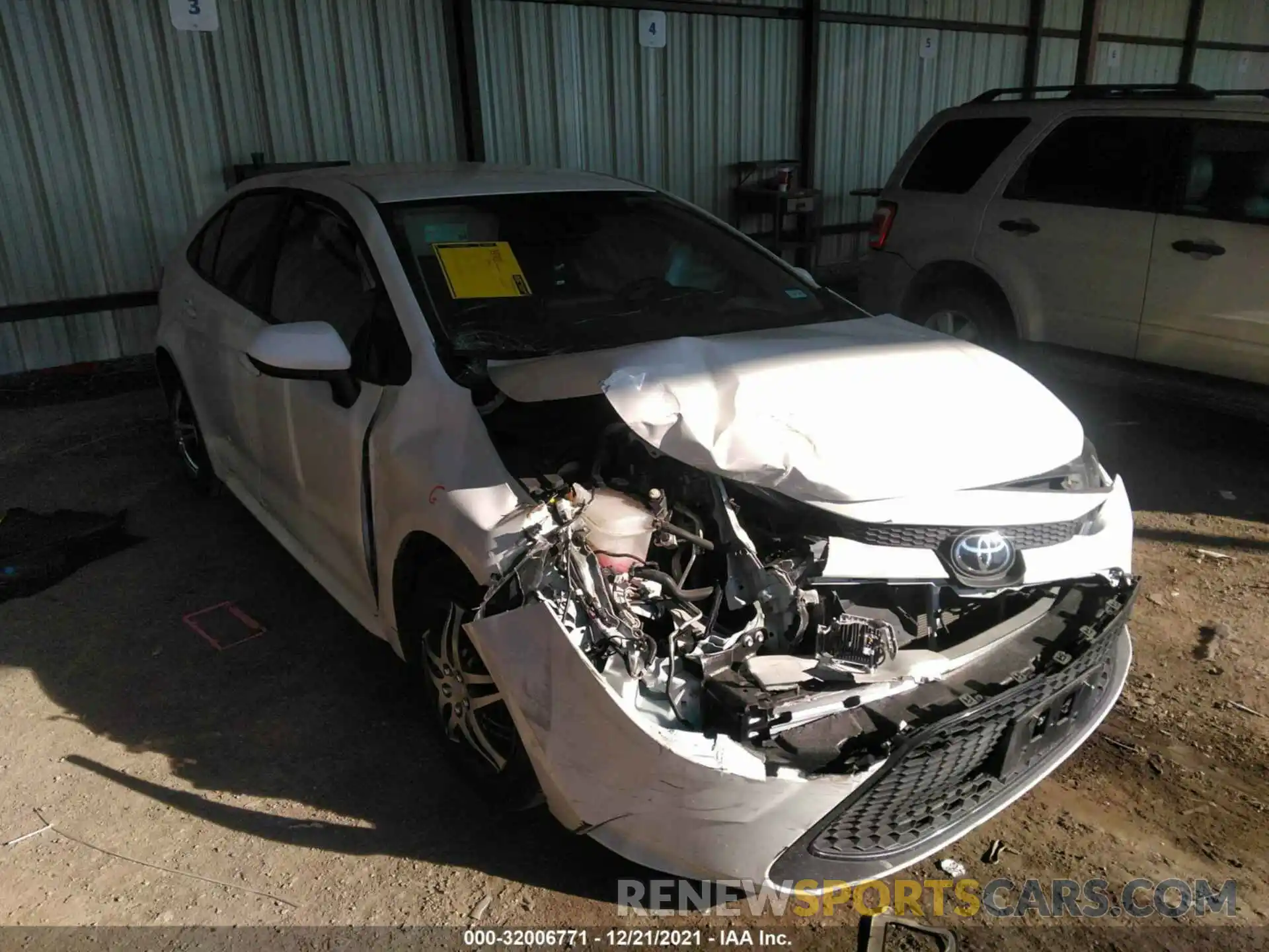 6 Photograph of a damaged car 5YFEPRAE7LP095800 TOYOTA COROLLA 2020