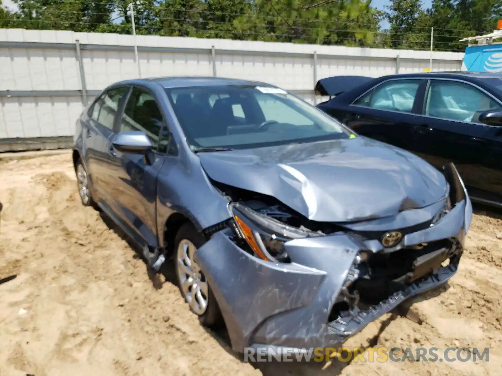 1 Photograph of a damaged car 5YFEPRAE7LP097708 TOYOTA COROLLA 2020