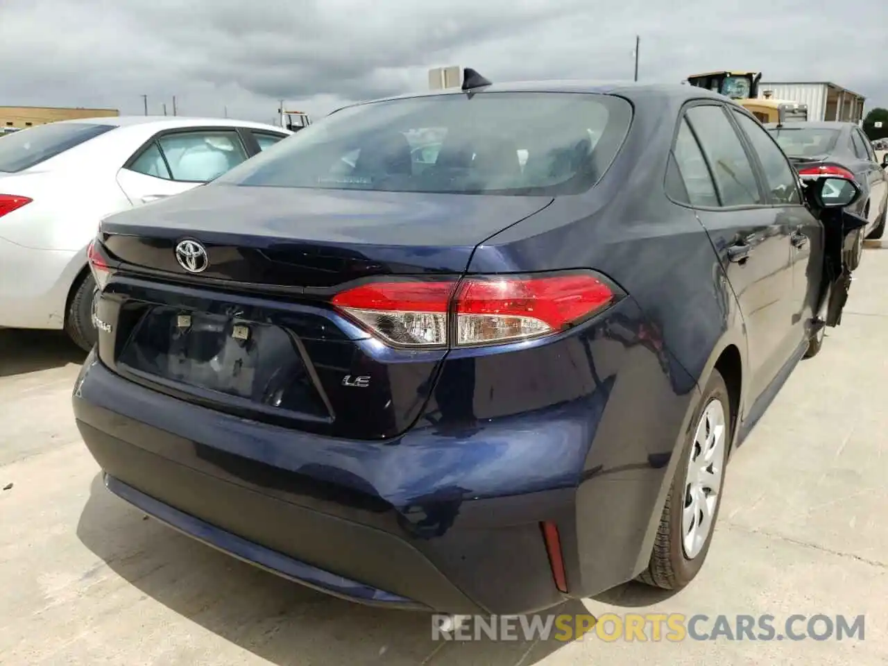 4 Photograph of a damaged car 5YFEPRAE7LP097837 TOYOTA COROLLA 2020