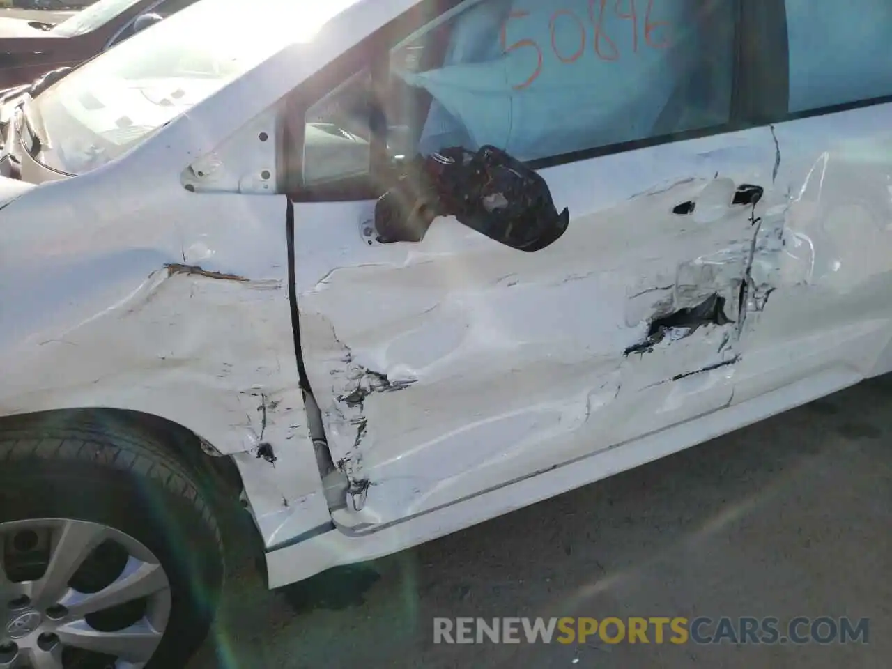 9 Photograph of a damaged car 5YFEPRAE7LP097921 TOYOTA COROLLA 2020