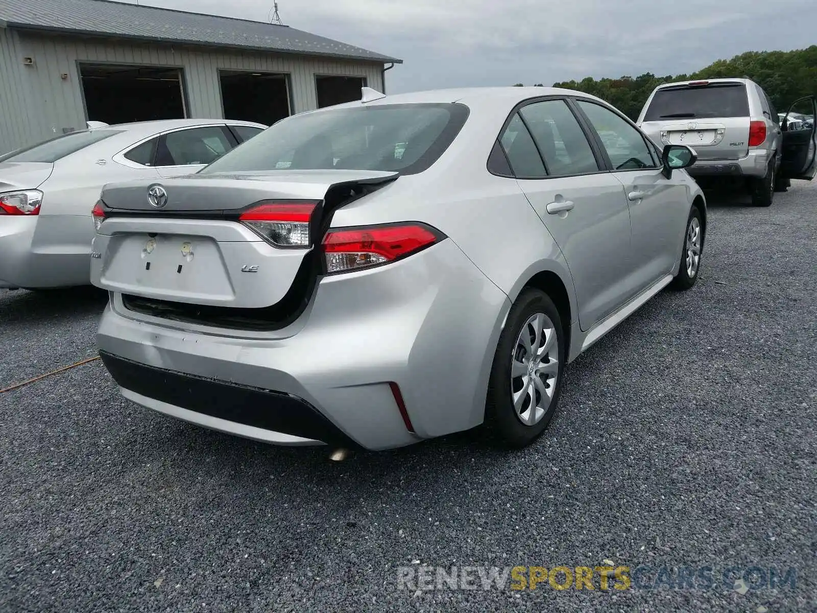 4 Photograph of a damaged car 5YFEPRAE7LP098969 TOYOTA COROLLA 2020