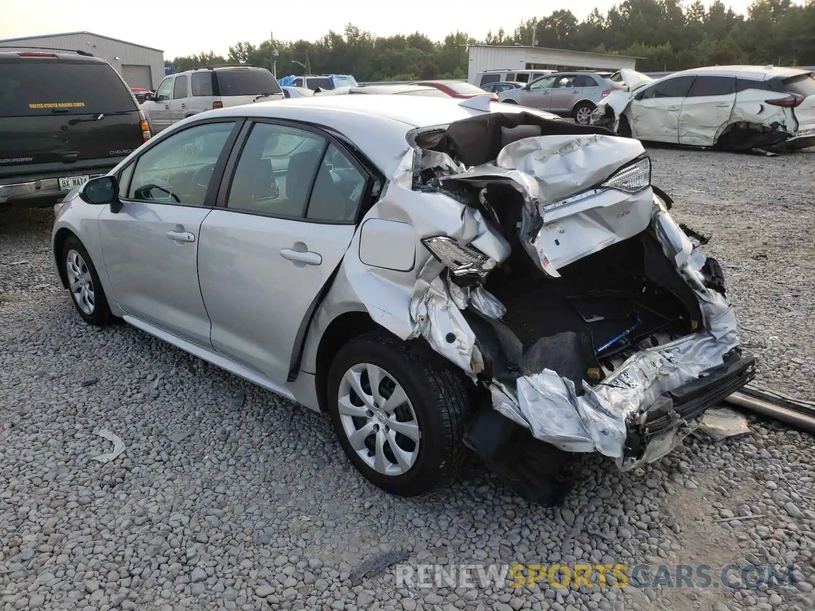 3 Photograph of a damaged car 5YFEPRAE7LP099118 TOYOTA COROLLA 2020