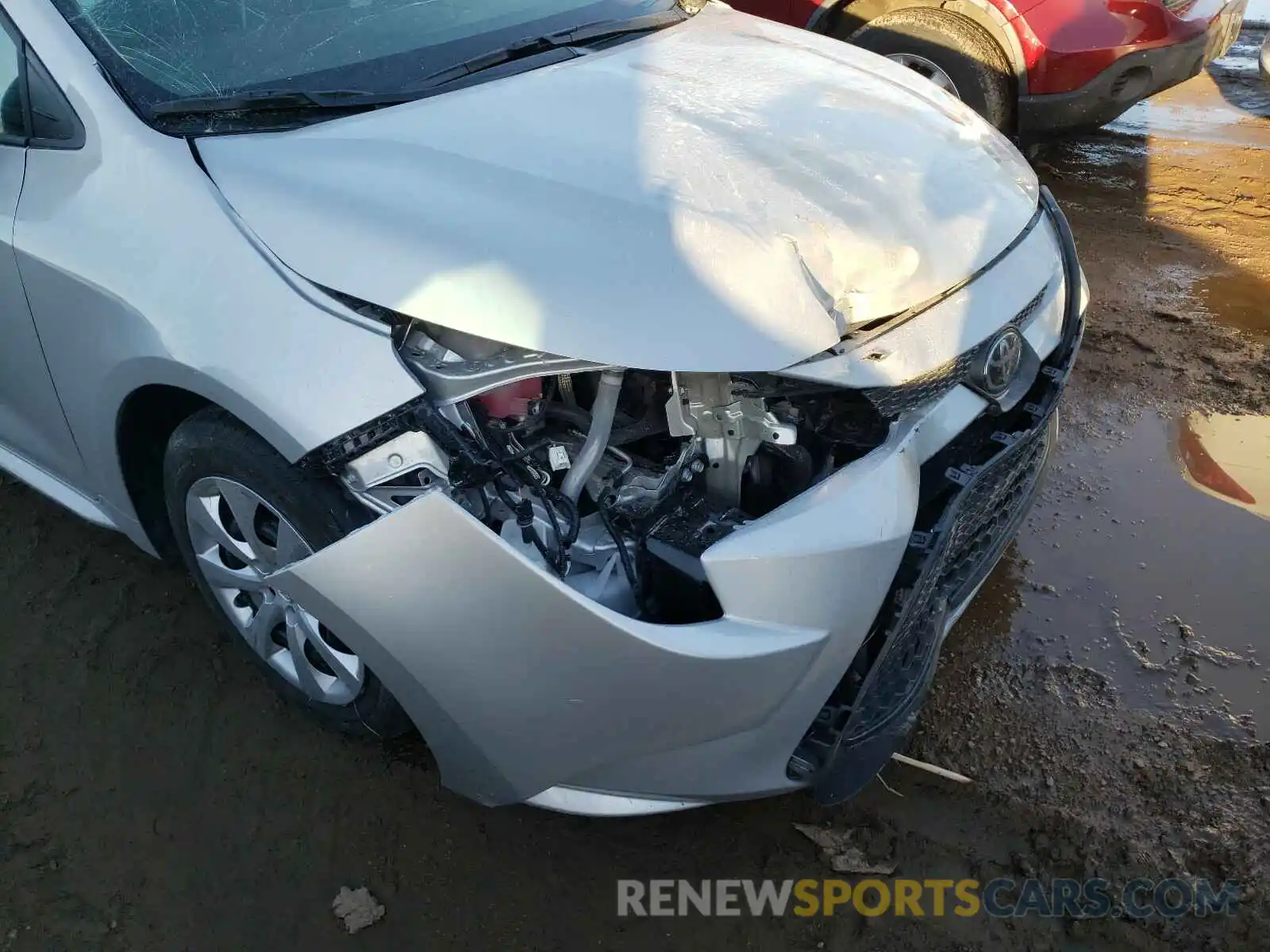 9 Photograph of a damaged car 5YFEPRAE7LP099636 TOYOTA COROLLA 2020
