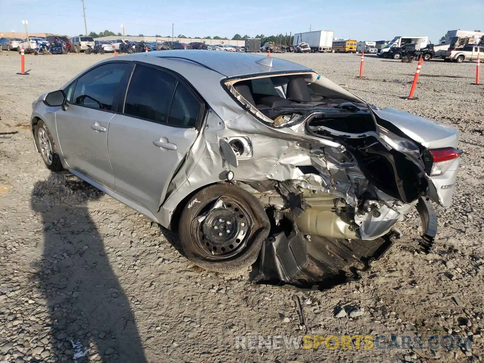 3 Photograph of a damaged car 5YFEPRAE7LP101403 TOYOTA COROLLA 2020