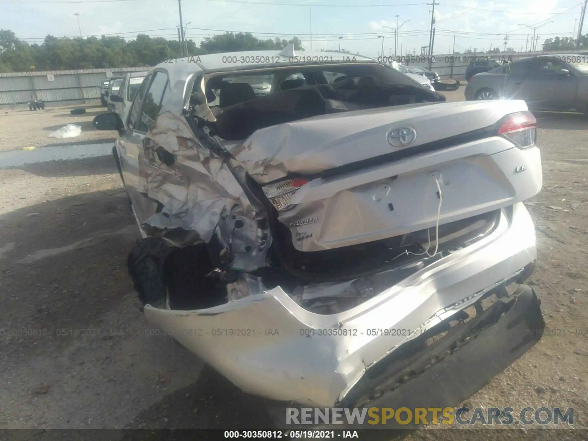 6 Photograph of a damaged car 5YFEPRAE7LP101725 TOYOTA COROLLA 2020