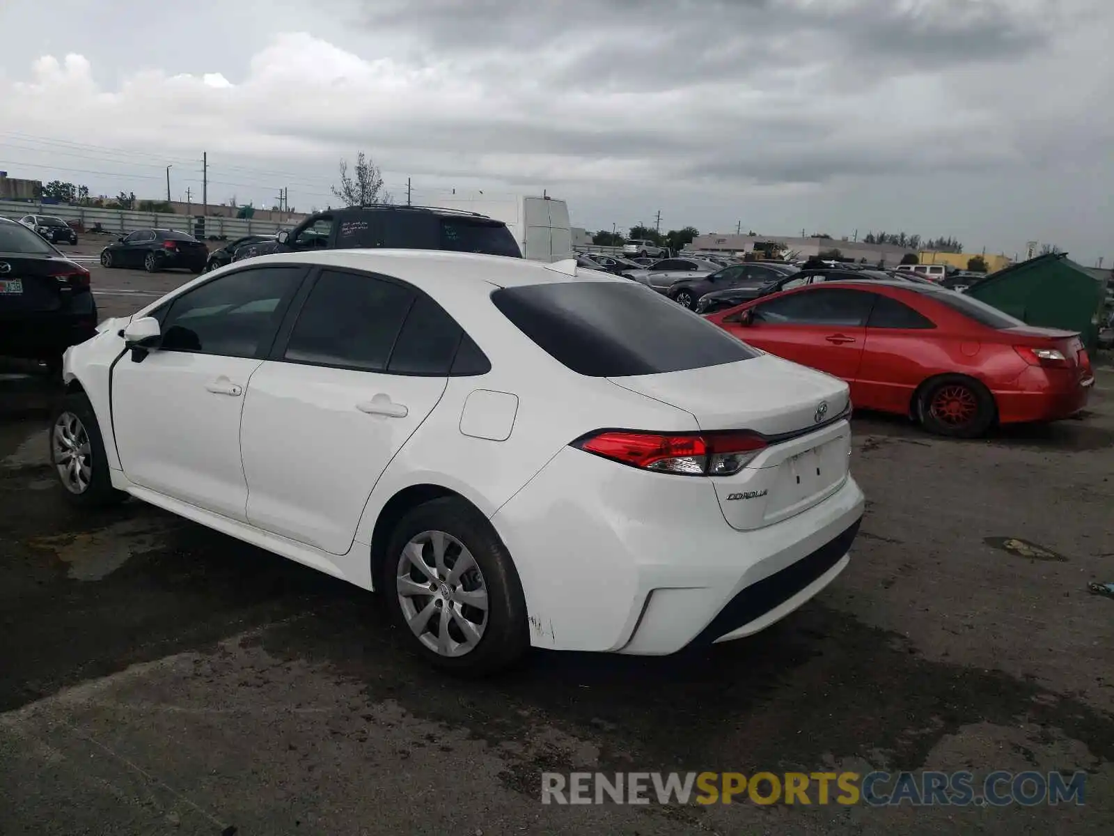 3 Photograph of a damaged car 5YFEPRAE7LP101840 TOYOTA COROLLA 2020