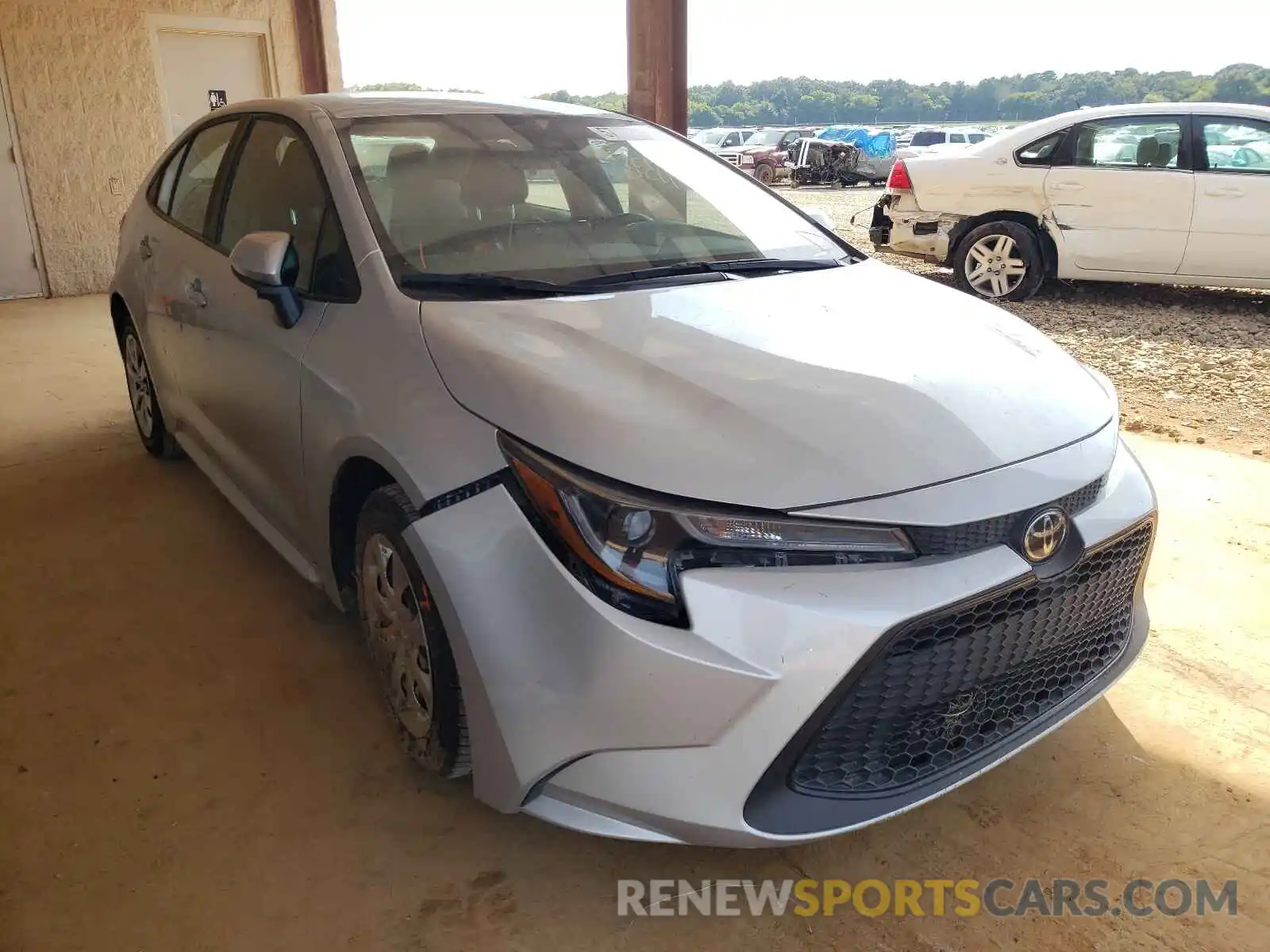 1 Photograph of a damaged car 5YFEPRAE7LP102261 TOYOTA COROLLA 2020