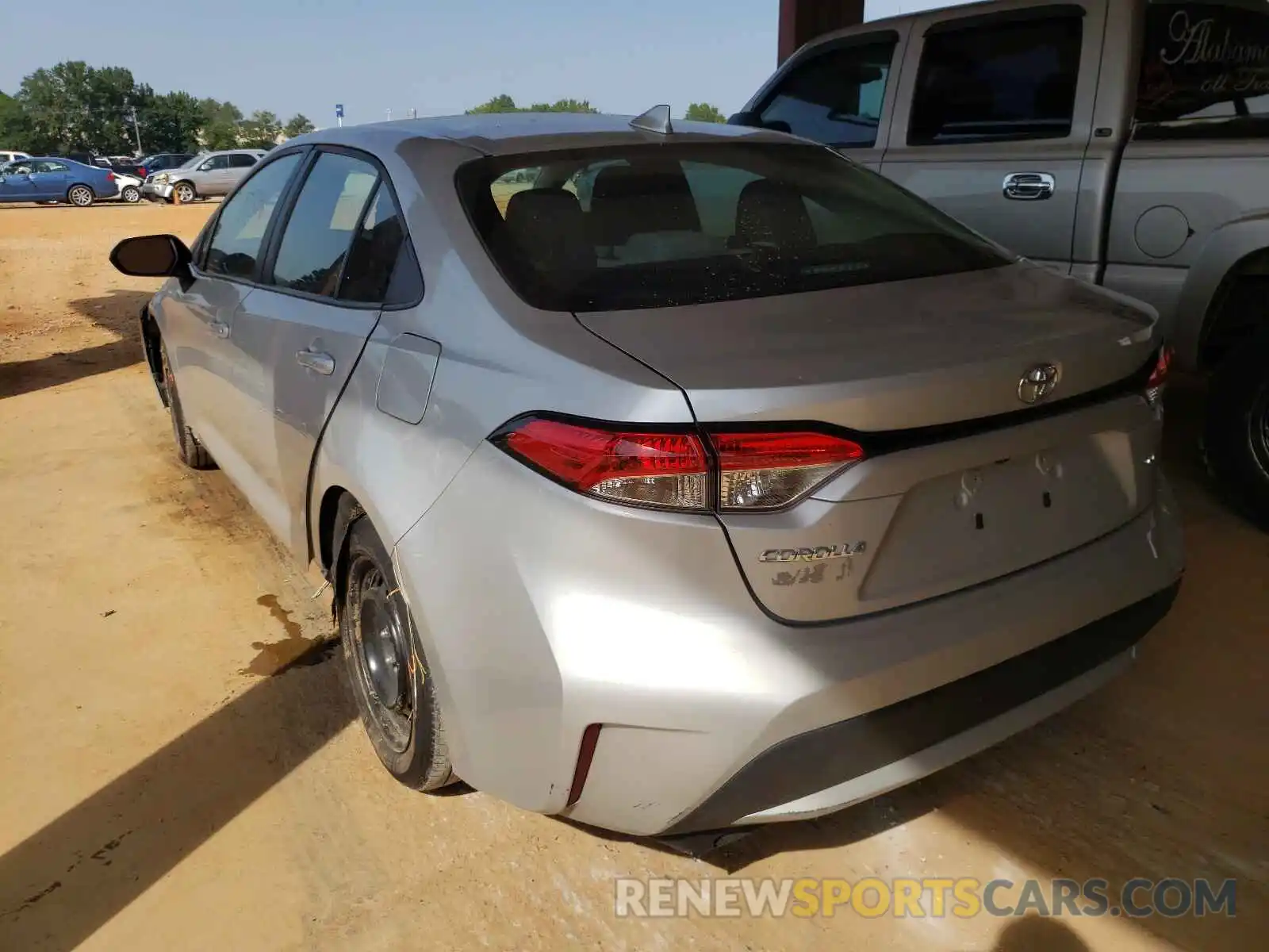 3 Photograph of a damaged car 5YFEPRAE7LP102261 TOYOTA COROLLA 2020