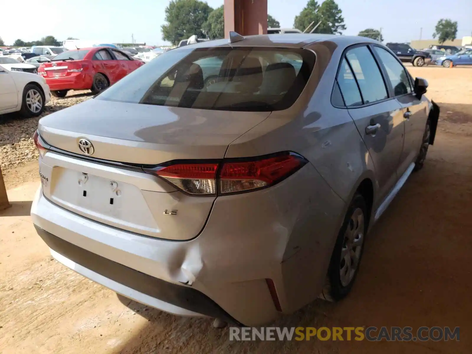 4 Photograph of a damaged car 5YFEPRAE7LP102261 TOYOTA COROLLA 2020