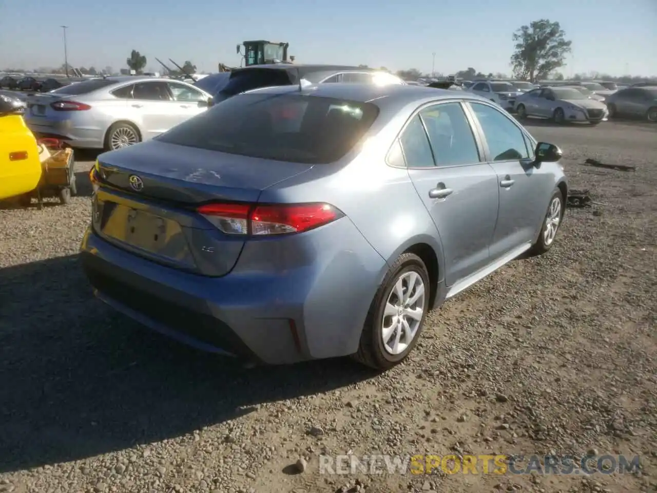 4 Photograph of a damaged car 5YFEPRAE7LP102311 TOYOTA COROLLA 2020