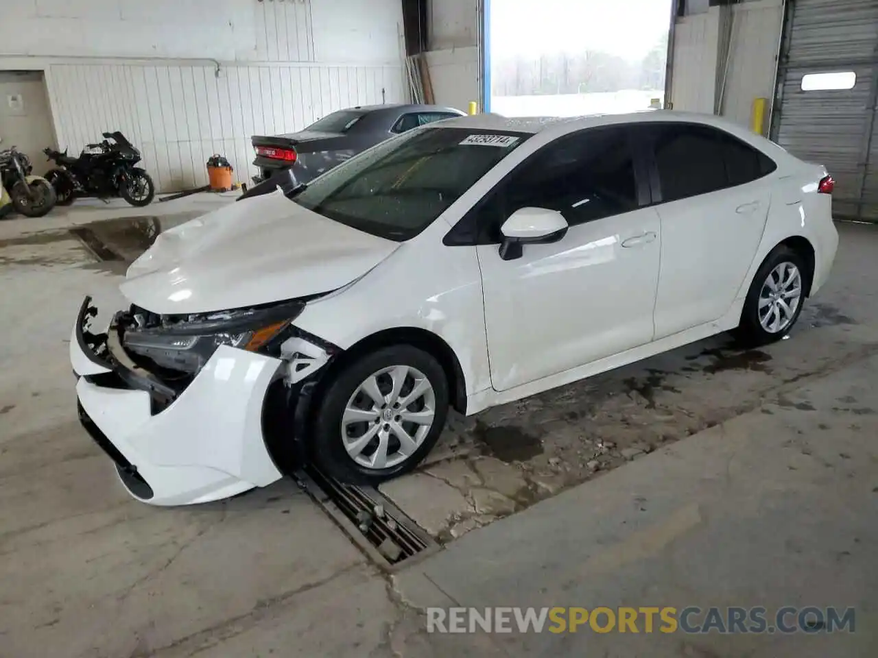 1 Photograph of a damaged car 5YFEPRAE7LP102454 TOYOTA COROLLA 2020