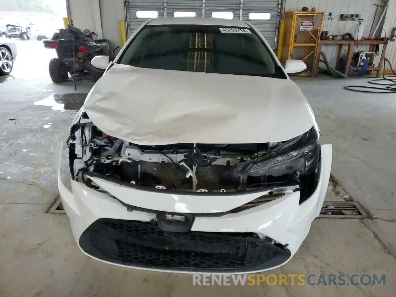 5 Photograph of a damaged car 5YFEPRAE7LP102454 TOYOTA COROLLA 2020