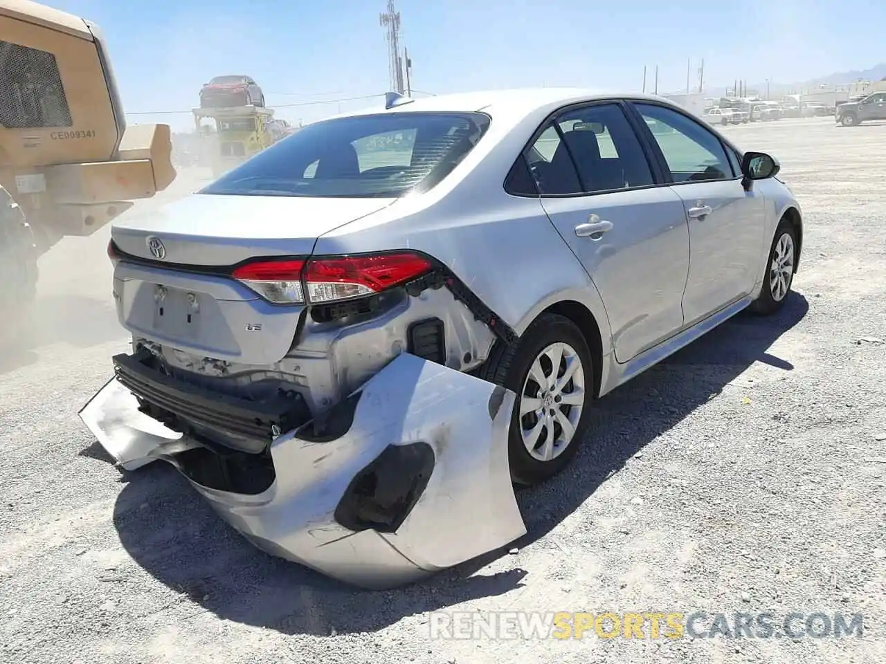 4 Photograph of a damaged car 5YFEPRAE7LP104365 TOYOTA COROLLA 2020